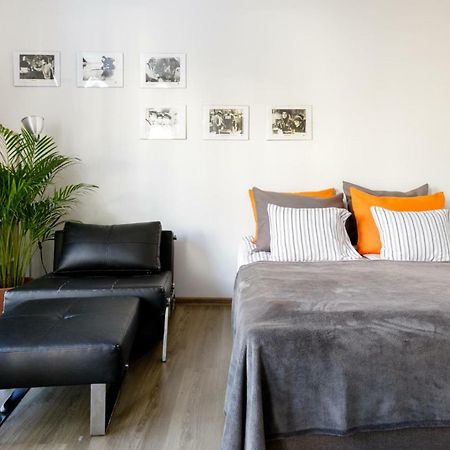 Airport Residence Orange Warszawa Zewnętrze zdjęcie